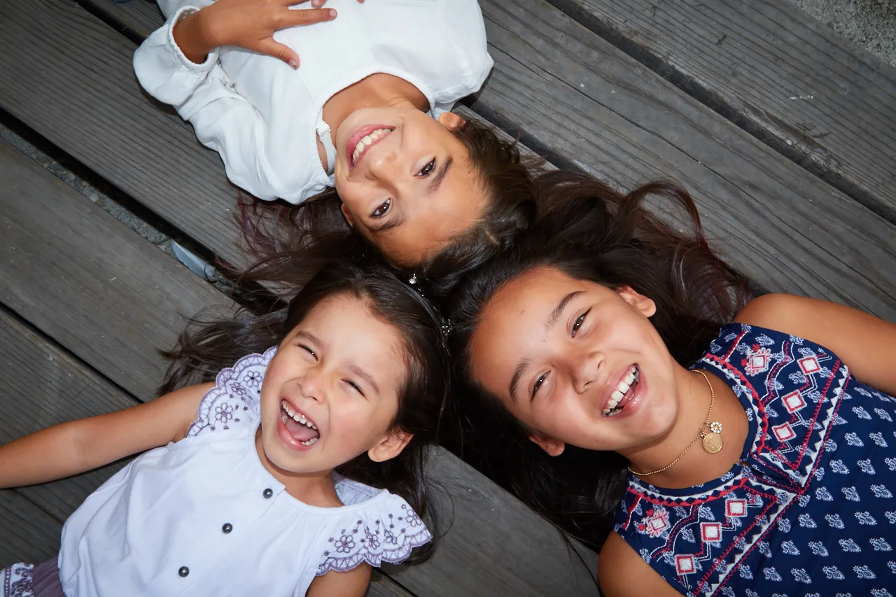 Two children photographed by LovelaceMedia